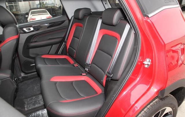 宜宾智慧工厂的首款SUV，凯翼炫界内饰豪华、颜值出众、质价比高