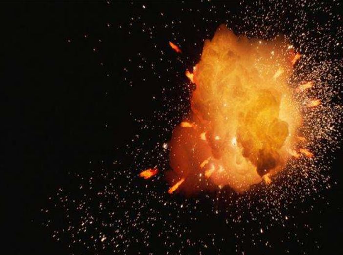 日本天空突现巨大火球,照亮半边夜空,霍金预言真要成真了?