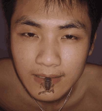 男子5岁开始吃活蝎子, 一天50条, 医生给他检查身体后不敢休闲区蓝鸢梦想 - Www.slyday.coM