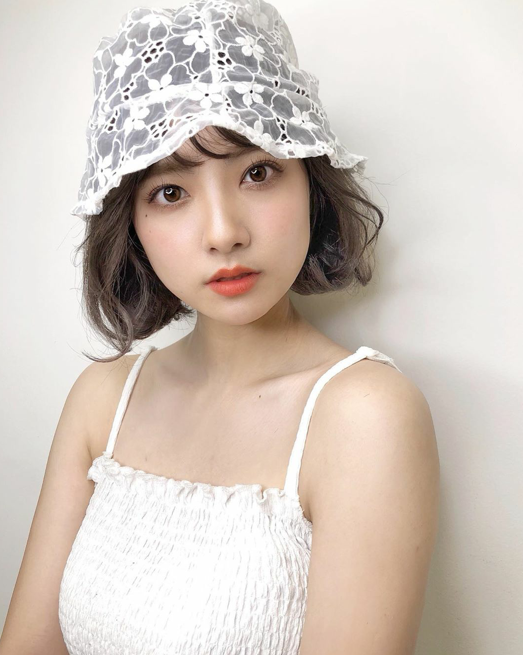 学生短发可爱迷人