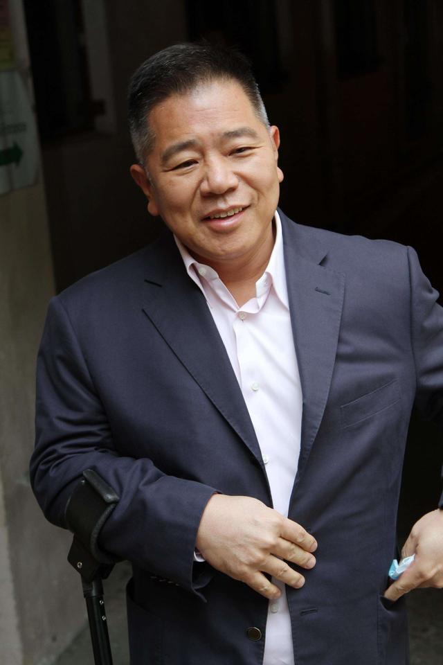 53岁娶香港女神54岁喜得双女为何马廷强貌丑无盐却艳福不浅