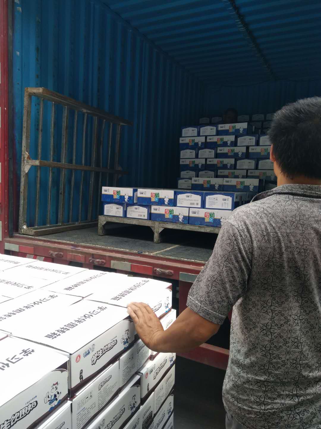 神仙货主!主动买水打发装卸工,一言不合就请司机吃饭!