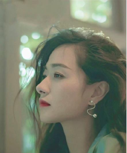乘风破浪的姐姐里被万茜的鼻子给美到了张雨绮撞脸日韩女星