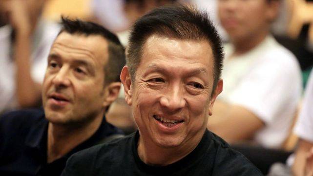 曾追星c罗的西甲华裔老板之女火了:俱乐部是我家的,你们管不着|林荣福