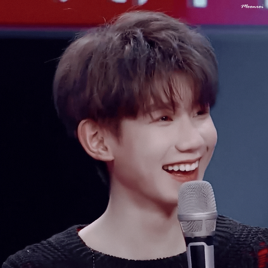 最治愈笑容的男明星,看过王源的笑容简直被苏炸