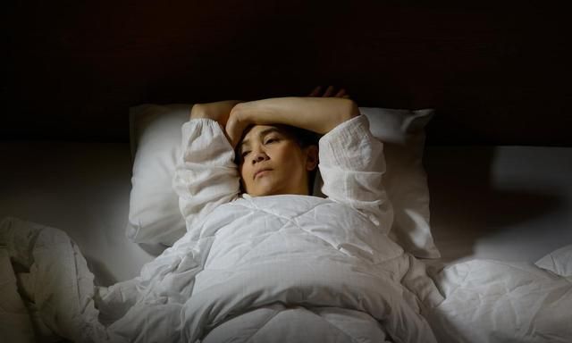 30岁前睡不醒,30岁后睡不着?失眠患者不妨试试这样做!