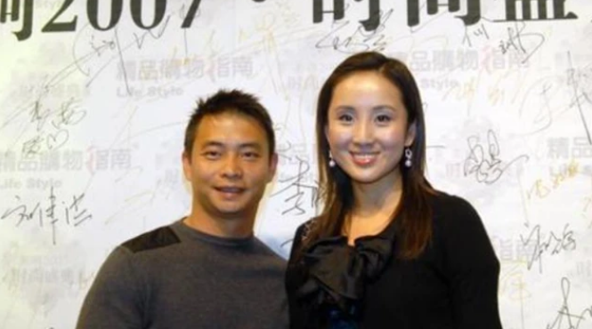 中国体操功勋李小双如今堪称人生赢家身价上亿拥歌手妻子