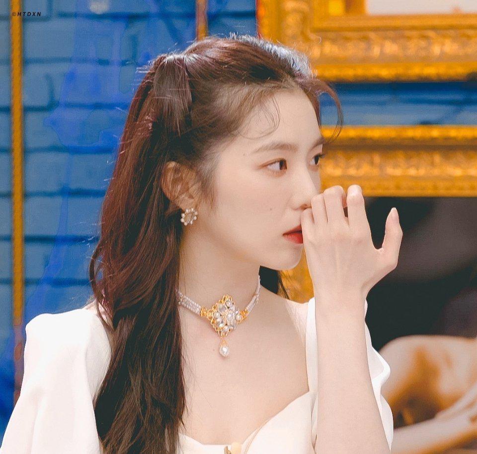 天呐,裴珠泫是什么绝世超美超靓的公主啊,好喜欢这个造型