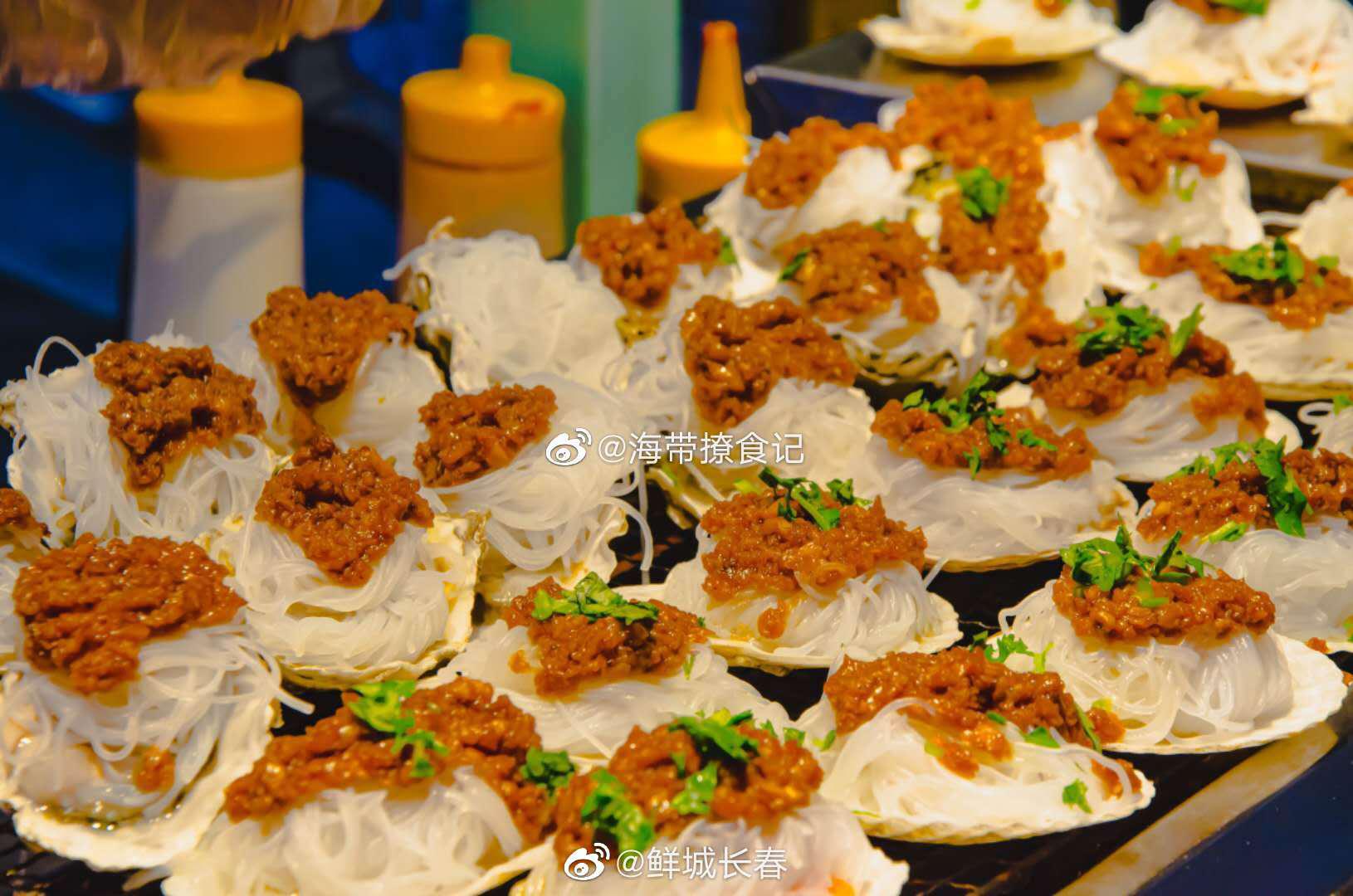 美食达人@海带撩食记 分享: 这有山新潮夜市狂欢开街啦!