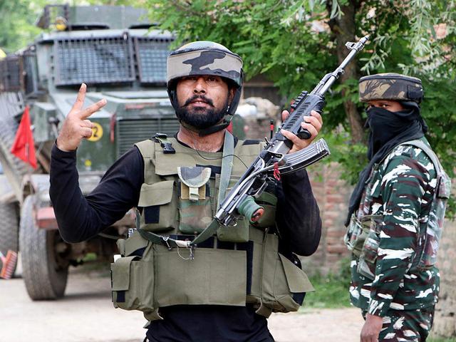 据报道,近期印军大肆炒作所谓双线战争,扬言印军已经具备赢得两场边境