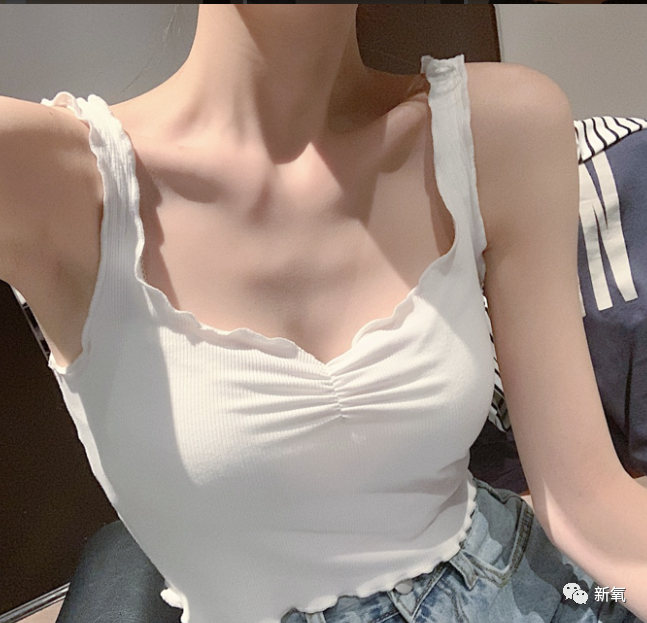 酷似赵丽颖李现追她王思聪出资扶她上位但她的黑历史