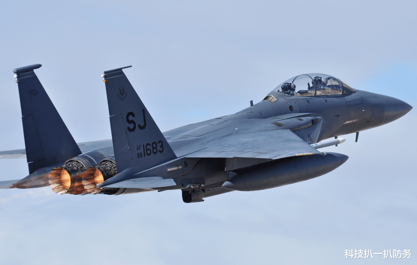 具备隐身性,未赶上好的发展时候,f-15se被冠以伪五代机!