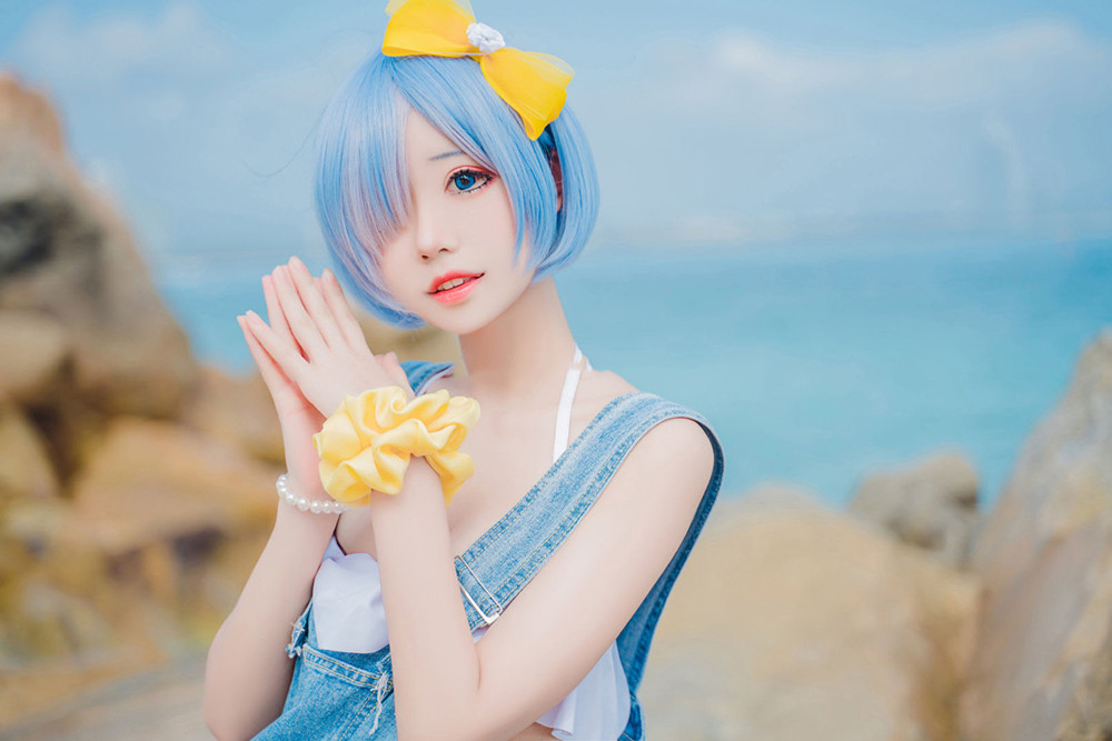 cos,歪头时不慎滑落肩带,老婆的泳衣也太好看了|肩带|老婆|小姐姐