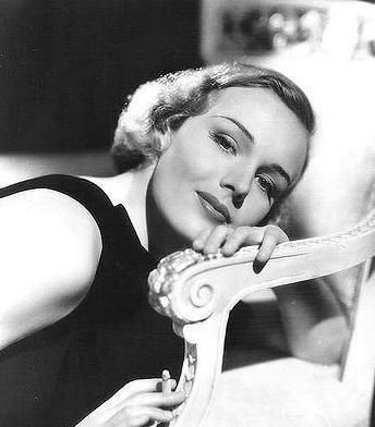 弗兰西斯·法默:母亲为钱将她送进疯人院