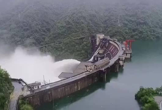 宣城 陈村水库再次开闸泄洪!宣城,芜湖挺住!场面壮观