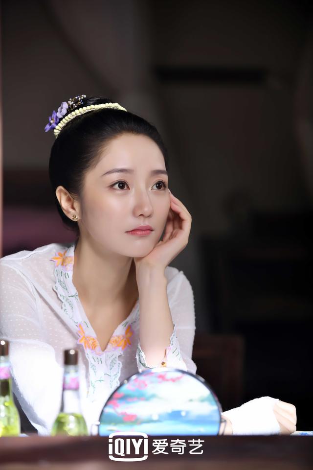 小娘惹97小花肖燕一人饰两角精湛演技令人印象深刻