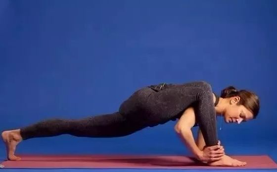 这套瑜伽序列,由简入深快速塑形,一个月练就完美身材|体式|瑜伽|侧腿