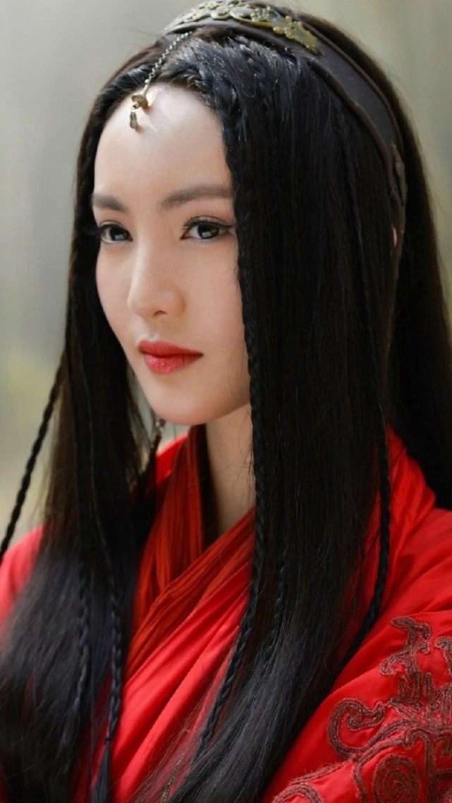 金晨最美的一个角色就是秦时明月中赤练妖娆妩媚演技也好