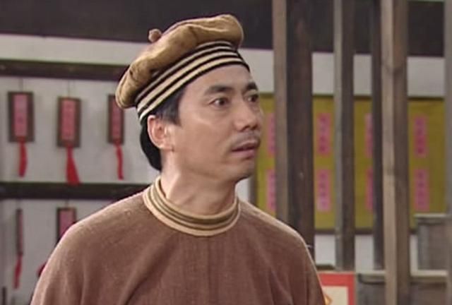 因《武林外传》走红的范明,娶大6岁的二婚女总裁,现成人生赢家