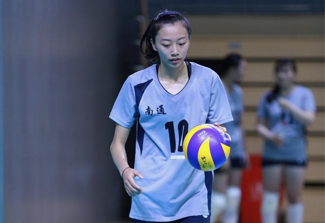 中国女排二期集训,史上最高二传入选,将成为郎导重点打造的奇兵|孙燕