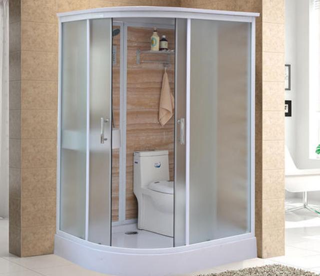 淋浴房不就安装几块玻璃？怎么就要花上千元，内行人告诉贵在哪？