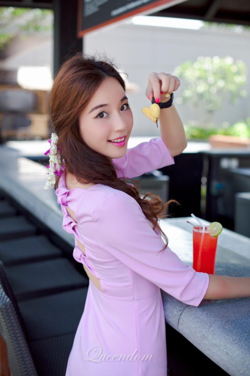 《暮白首》紫烟:嫁给视帝10年受尽宠爱,如今却成单亲妈妈|吴佳尼|暮