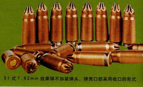 打空包弹超过5米基本上没有杀伤力与实弹相比空包弹人畜无害