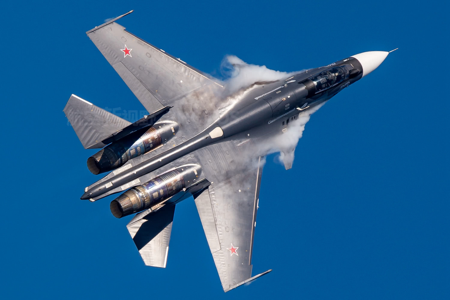 歼16为何会受到军方重用?装备数量都已经超过200架