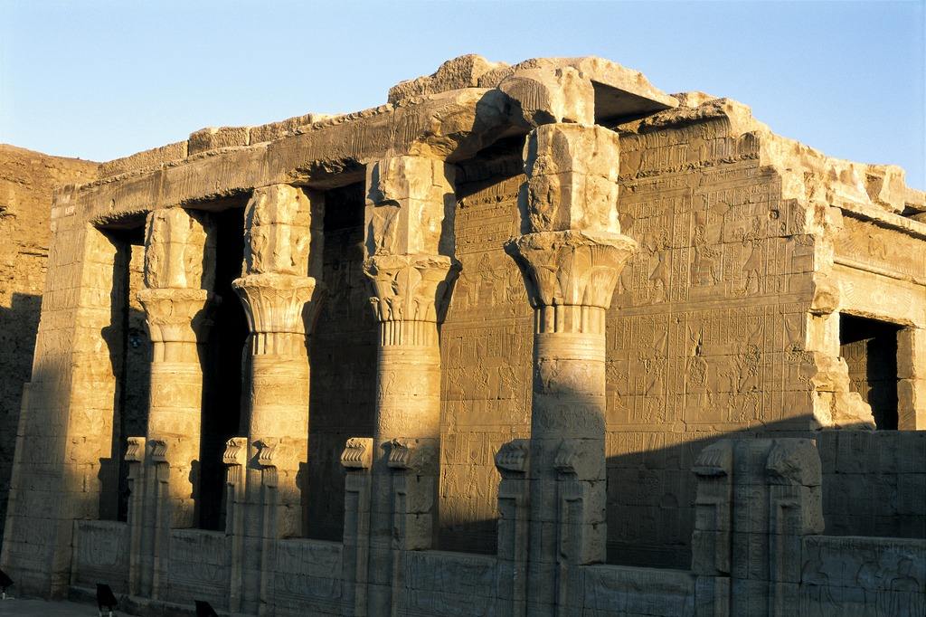 下埃及的都城格尔塞出土异样青铜器一开始谁也叫不出它的名字