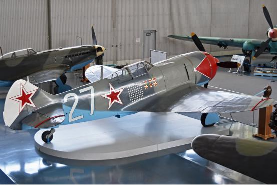 飞向纳粹德国的"复仇之翼",苏联la-7战斗机