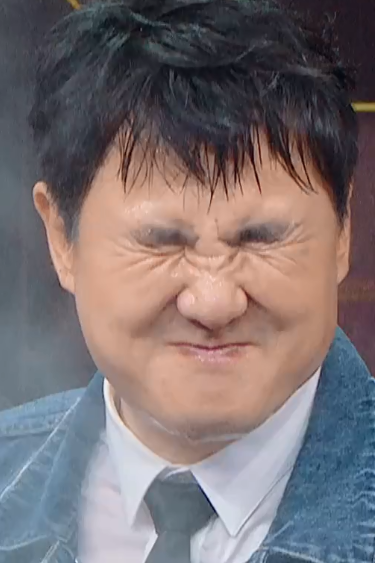 沈腾残得一塌糊涂,网友晒照力证