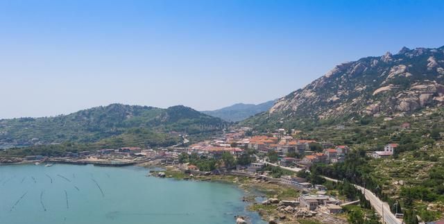 青岛崂山海边一个安静的小渔村,美如世外桃源