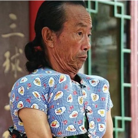 "缩骨功"唯一传人,3台摄像机前都无破绽|摄像机|王宝合|传人_新浪新闻