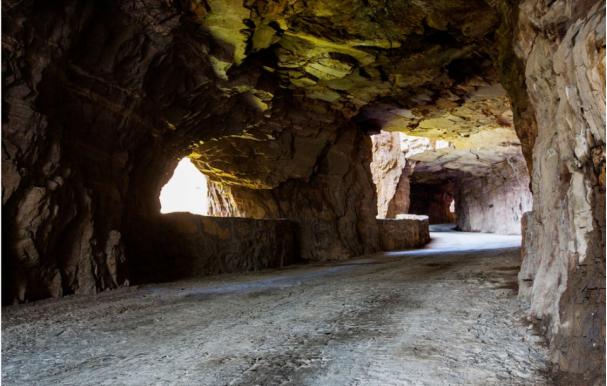 中国最作的景点,村民大肆宰客年入百万,如今坐吃山空没人去|石洞|村民