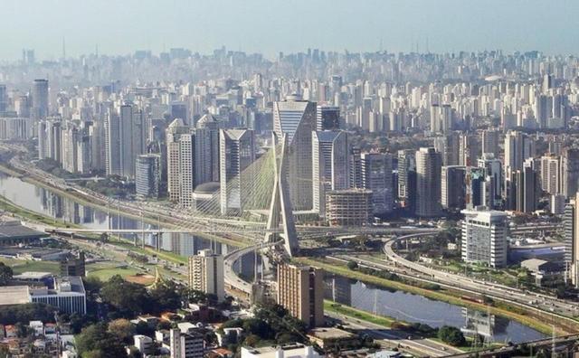 南美洲高楼最多的大城市,规模之大能跟上海相比,你来看看怎么样