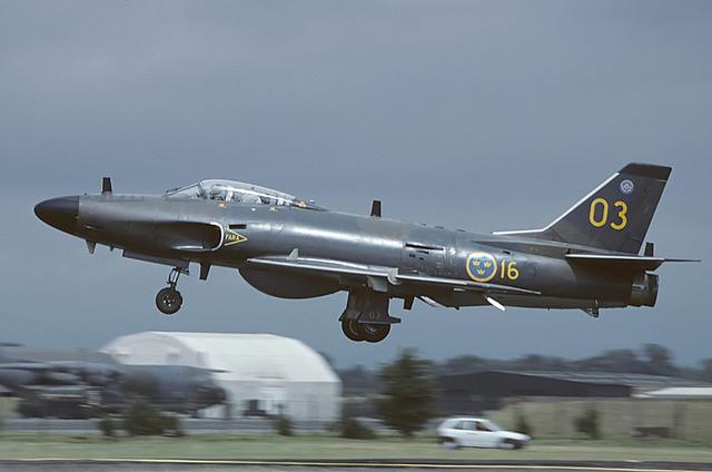 骨骼清奇的瑞典战斗机,空战轰炸样样精通,性能不输美国战机|萨博|战斗