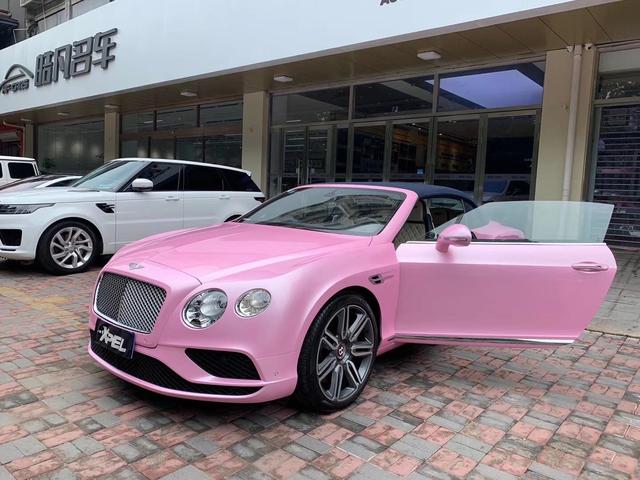 粉红色宾利太帅了汽车改色到石家庄永诚