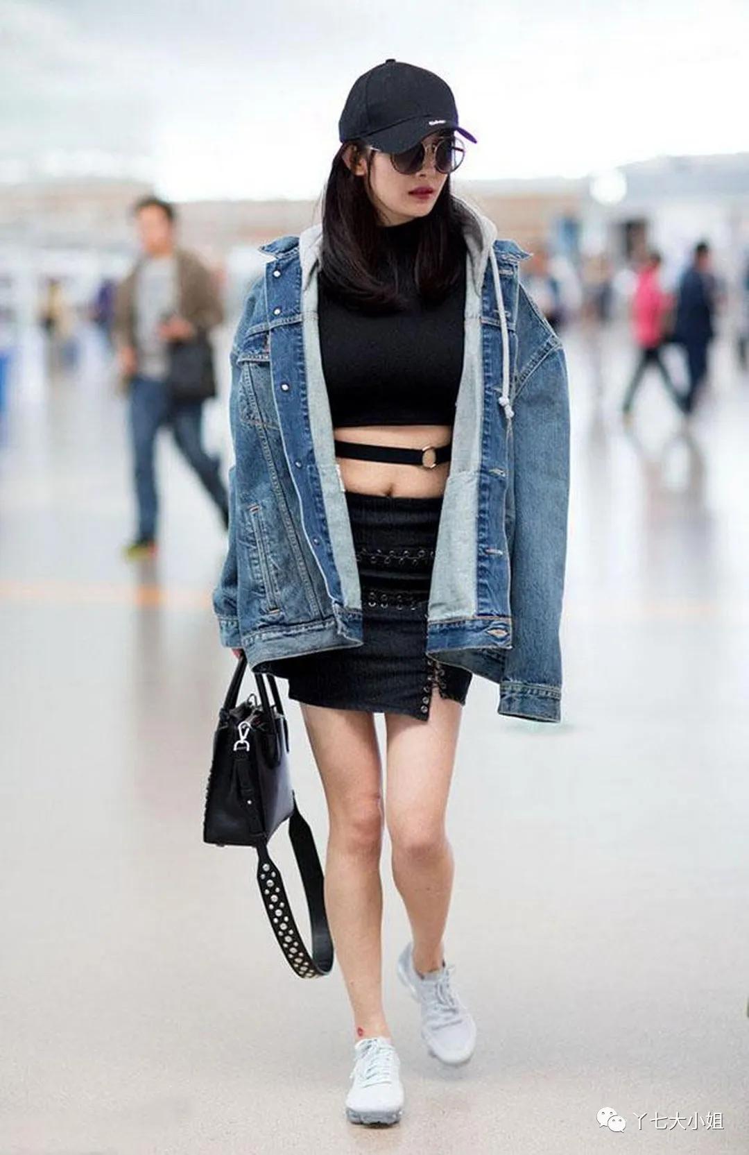 赵丽颖,金晨都有a4腰,穿露脐装为何还是崩了?