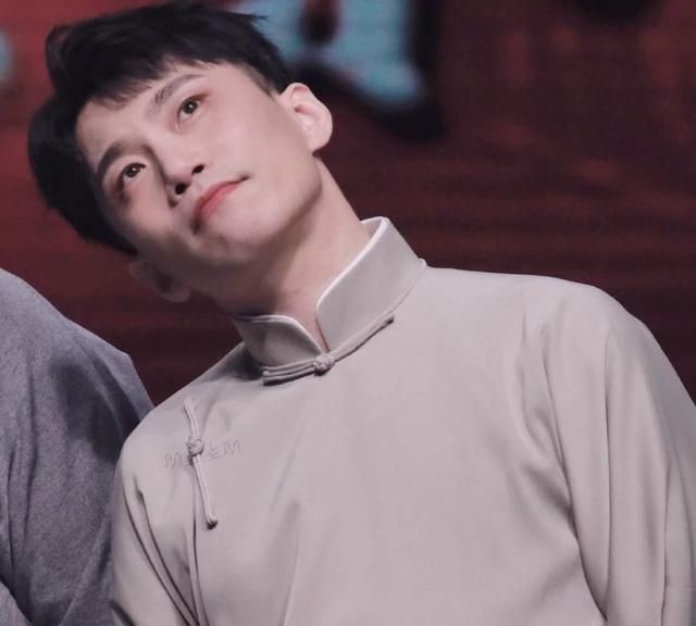 十六岁请给我一个何九华