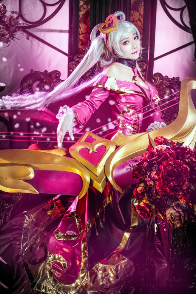 英雄联盟琴女cos