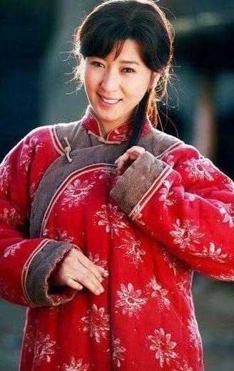 如今却给别人当继母