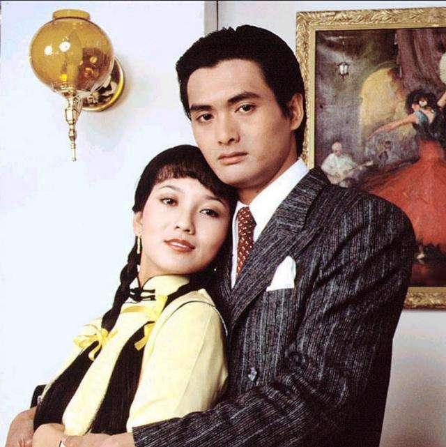 她被称为不老女神21岁结婚31岁再嫁今67岁被宠成公主