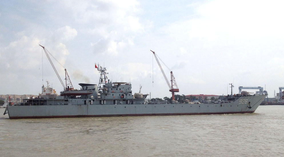 完成首次南沙岛礁登陆的壮举—两艘072型登陆舰光荣退役