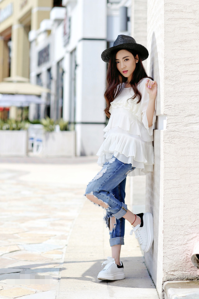 嫁富商后隐退,近照模样大变|蒋中一|刘欢|春晚_新浪新闻