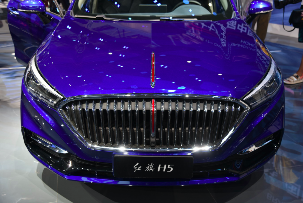 销量担当换装1.5t动力,新红旗h5上市14.58万起