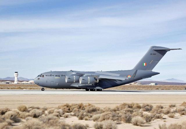 图为印度c17运输机