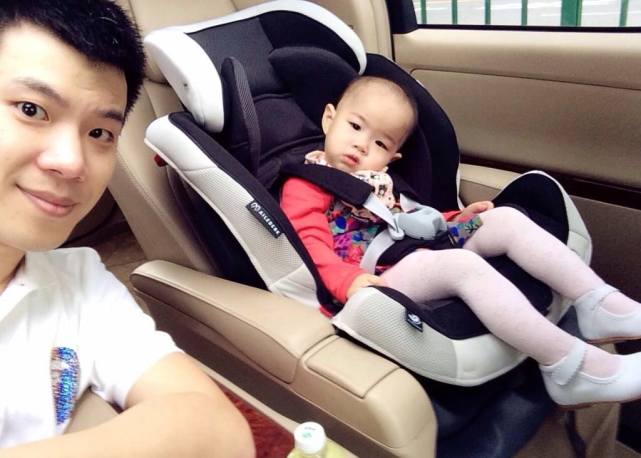 黄毅清贩毒被判15年, 黄奕这下大仇得报,只是可怜8岁女儿了