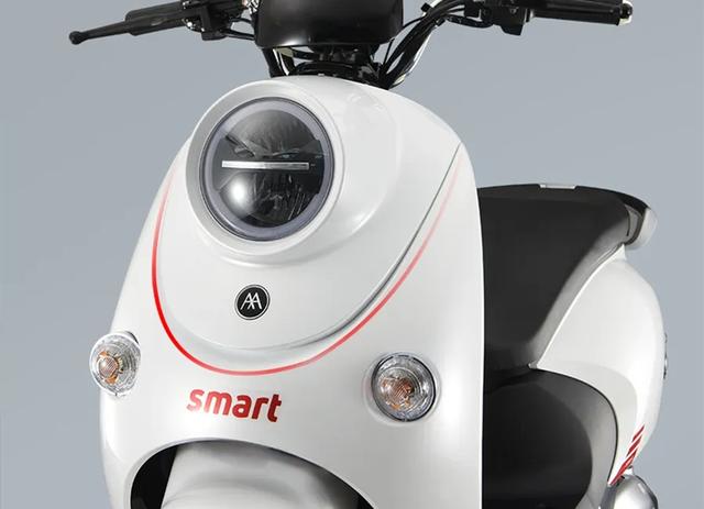 爱玛推出新电动车爱橙q500,配备60v20ah电池,最大续航达75km!