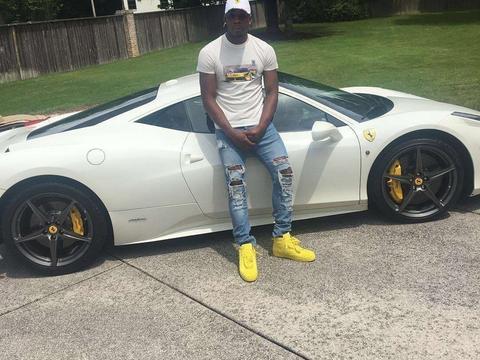 曾主动捐52万|cba|王哲林|万圣伟_新浪新闻