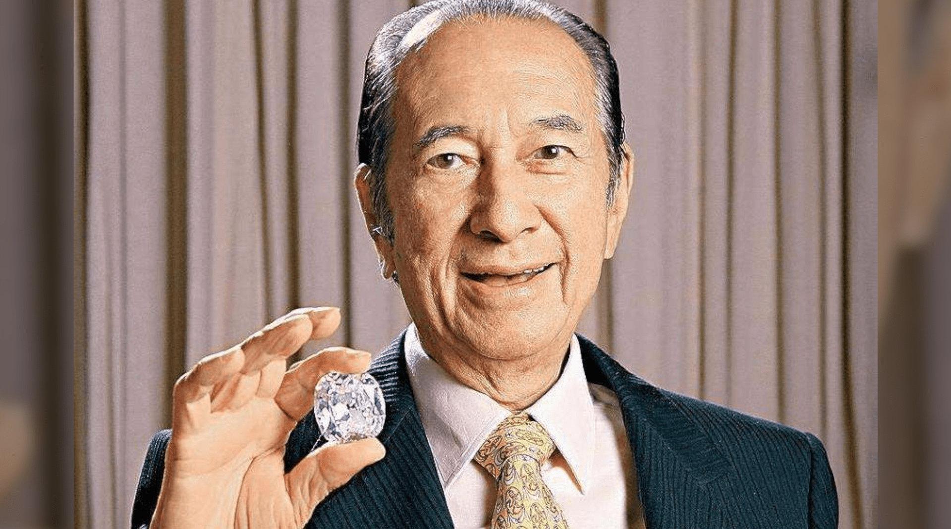 赌王何鸿燊能否享"国葬"待遇?